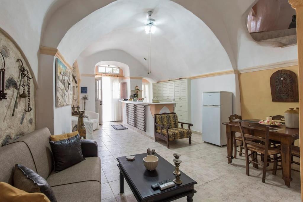 Santorini Cave Houses Vóthon 외부 사진